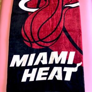 Miami Heat🔥NBA Beach Towel + 🌟FREE🌟🎁‼️